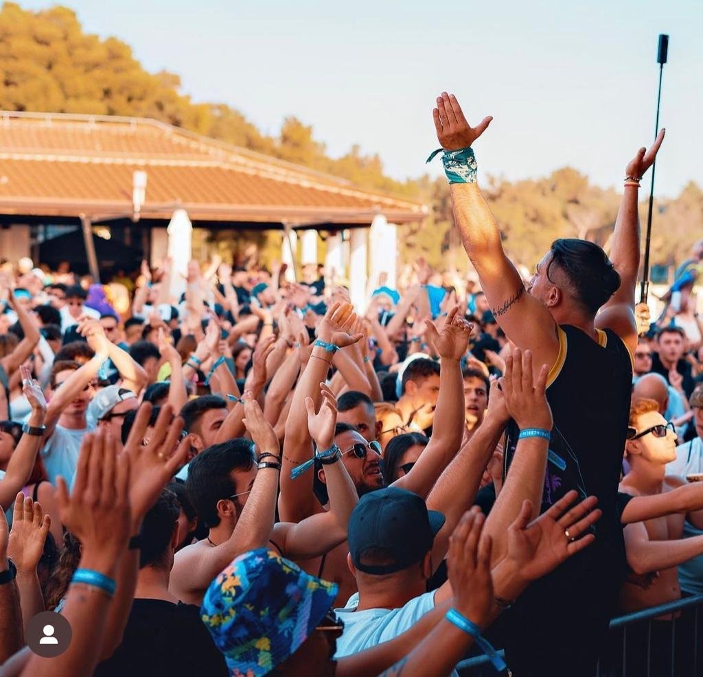 Steven Corsaro cantante