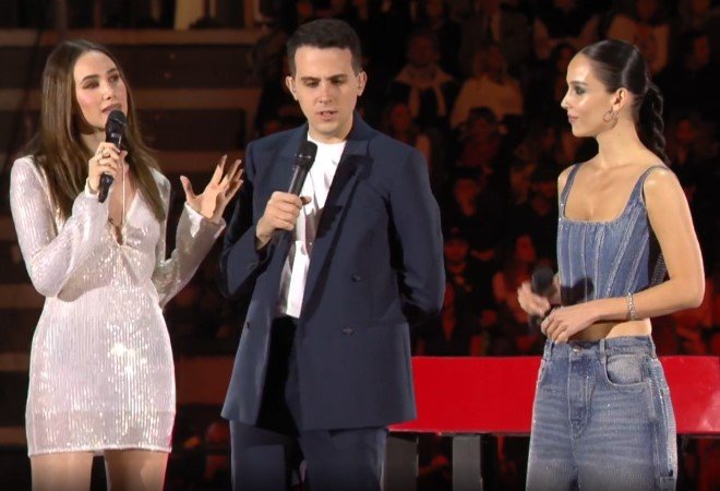 Radio Zeta Future Hits Live