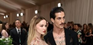 Damiano David e Dove Cameron Paris Fashion Week