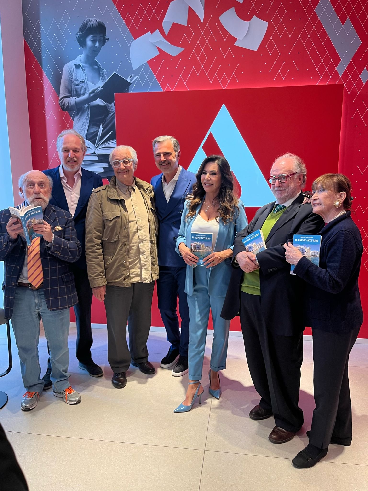 Presentazione Il Paese azzurro