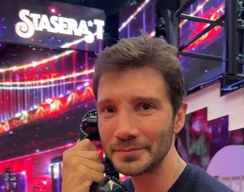 Stefano De Martino Stasera tutto è possibile