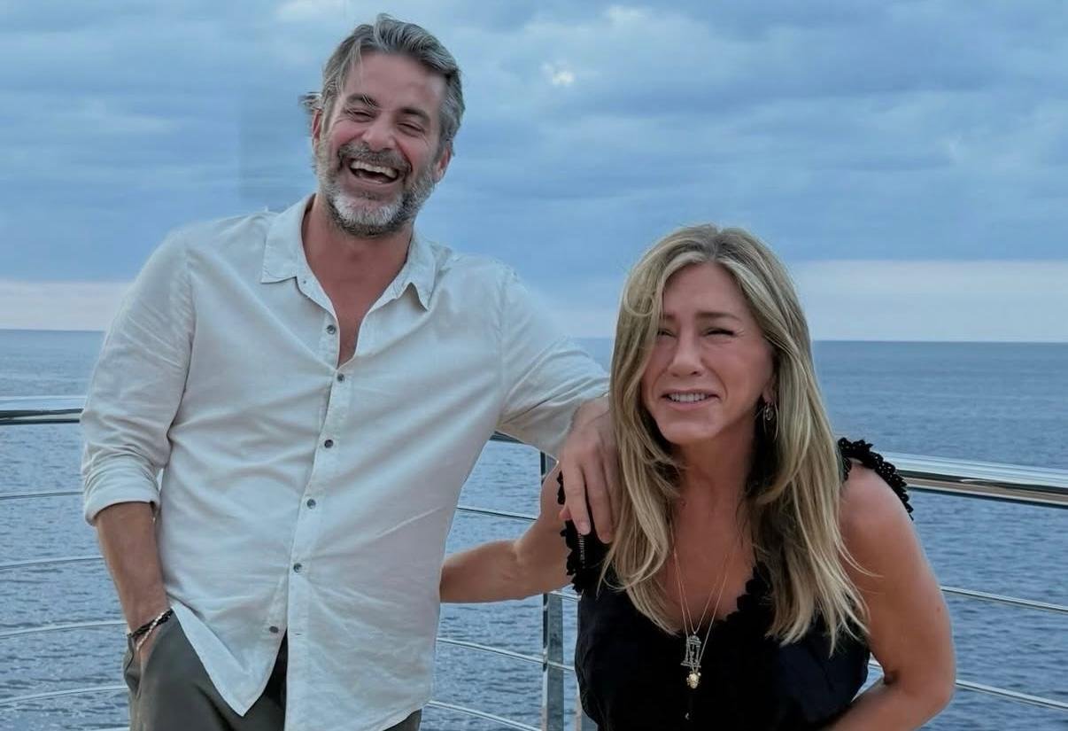 Jennifer Aniston e Jim Curtis ph IG