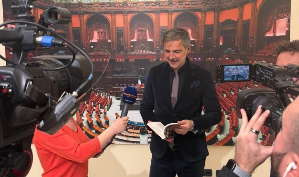 Beppe Convertini - Il Paese delle Tradizioni ph Press