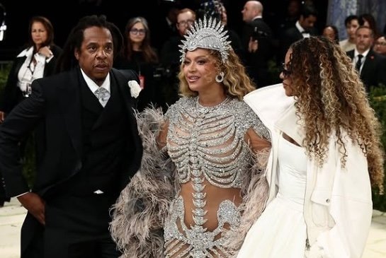 Beyoncé Blu Ivy e Ja Z Met Gala 2026 ph IG