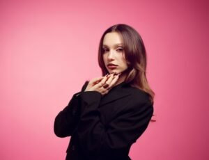 Sarah Toscano ph Press