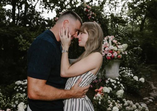 Taylor Swift e Travis ph IG
