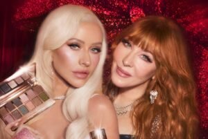 CT_Holiday-26_CT_Christina_Aguilera ph Press