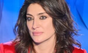 Elisa-Isoardi-1